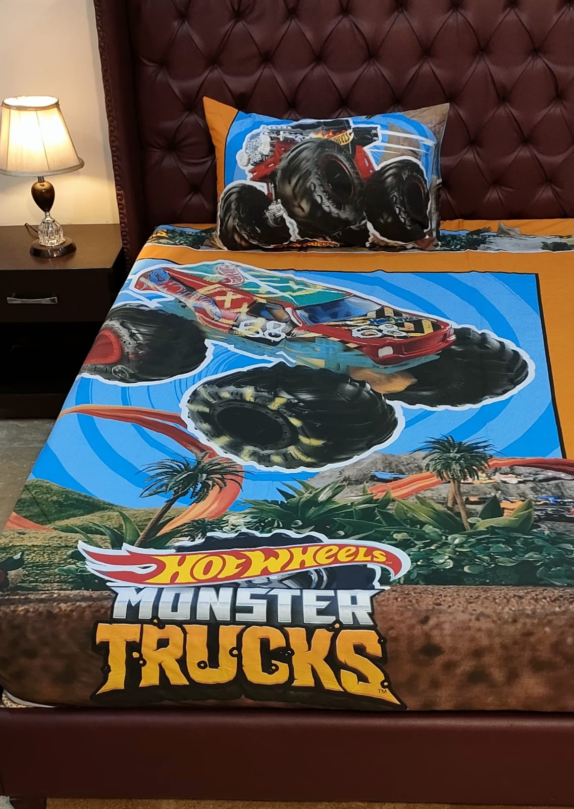 monster-trucks-kids-bed-sheet