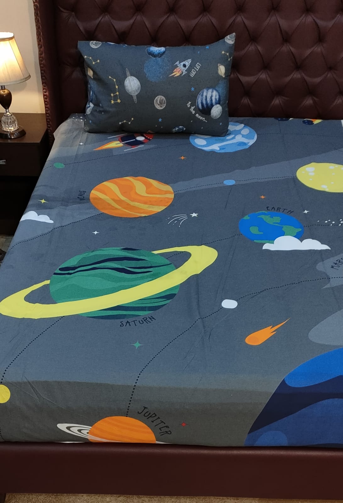 space-planet-kids-bed-sheet